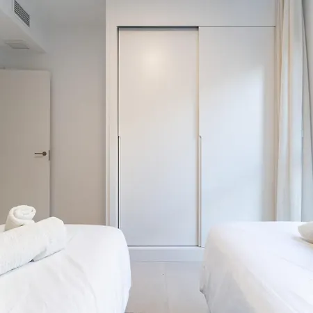 Coastal Retreat With Shared Pool, * Fuengirola