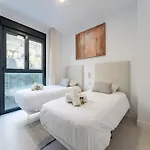 Lägenhet Coastal Retreat With Shared Pool, *