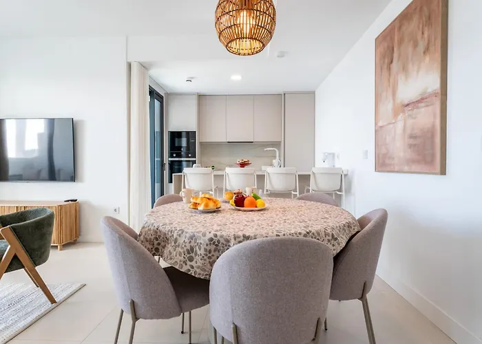 Coastal Retreat With Shared Pool, Apartment