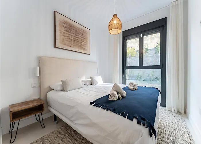 Coastal Retreat With Shared Pool, Apartment